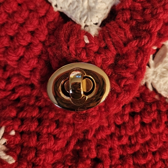 Handcrafted Crochet Crossbody Bag White and Red Upcycled - Picture 13 of 17